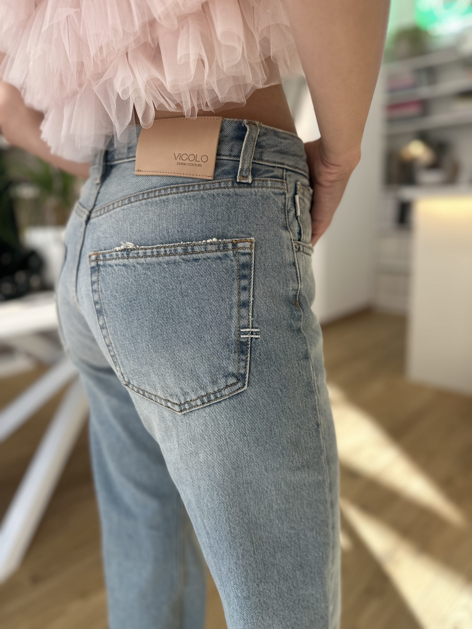 Jeans dritto lavaggio chiaro - immagine 5